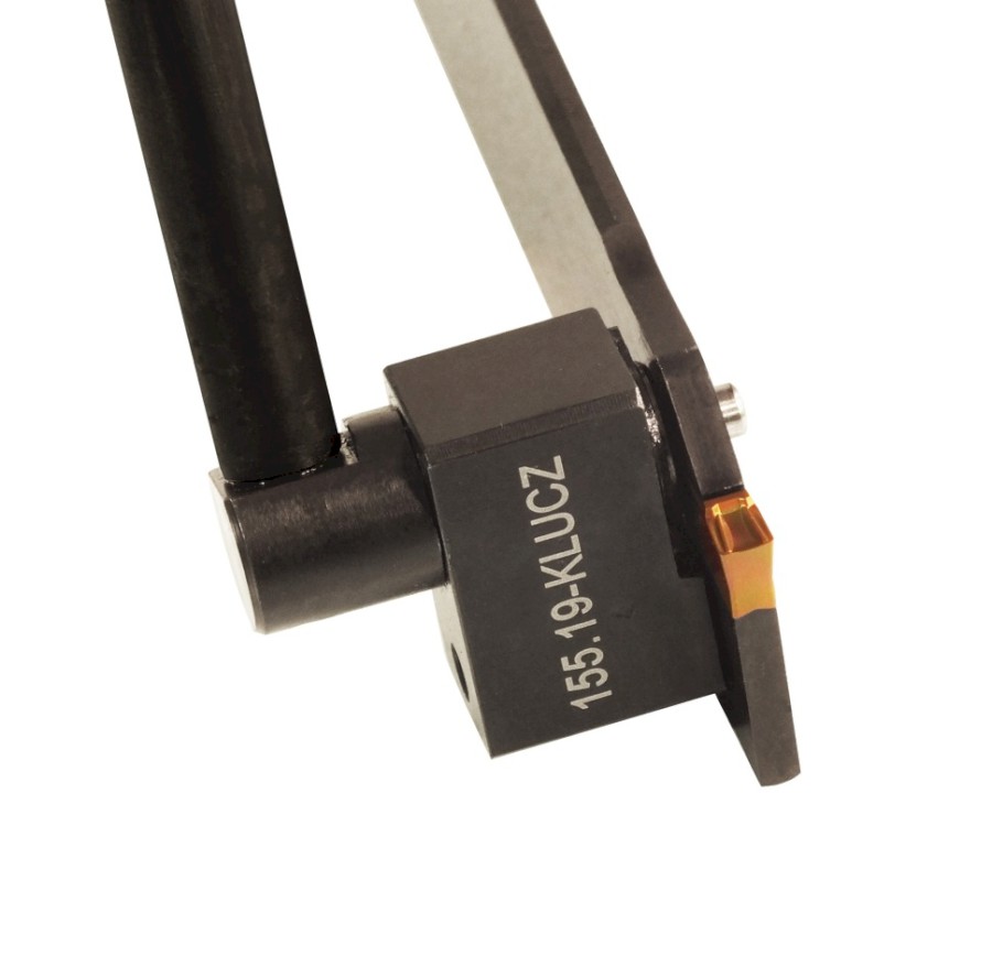 42941_KLUCZ_155_19_04_04